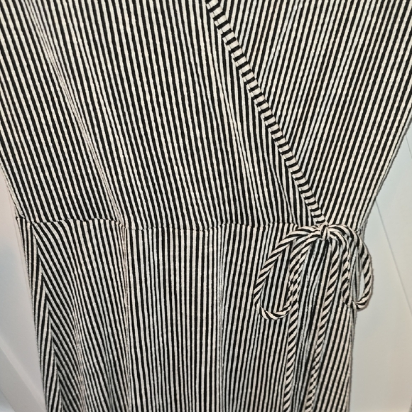 New Black and White Striped Long Sleeve Dress - Picture 2 of 5